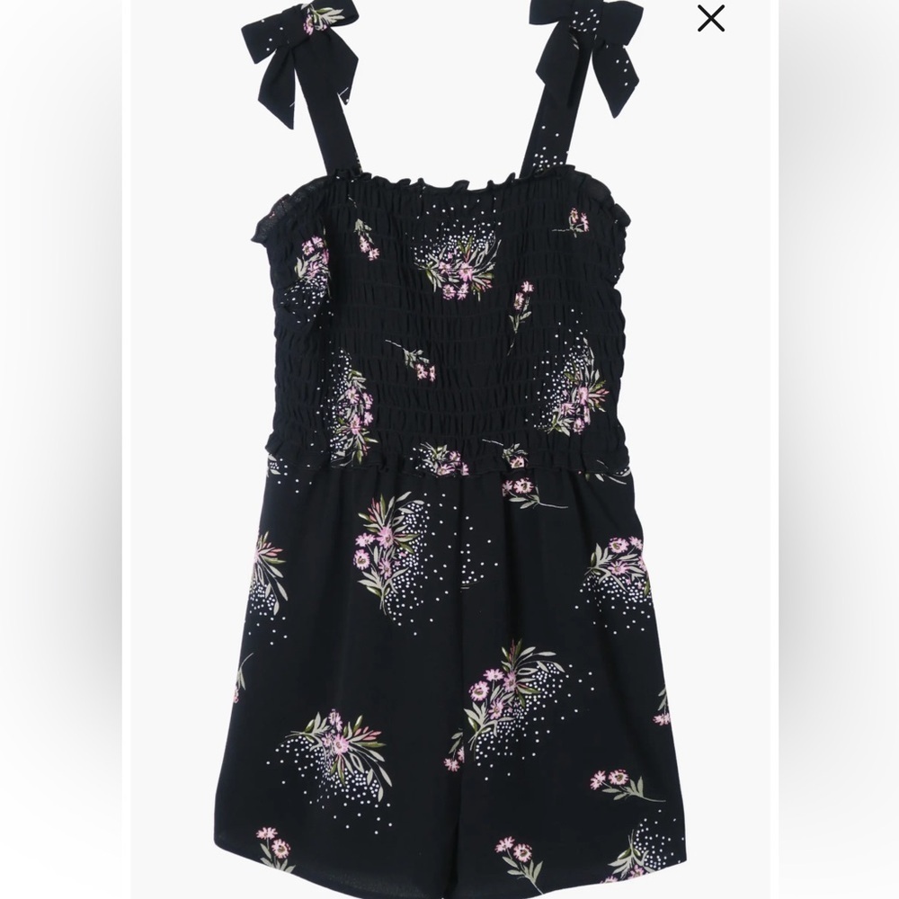 NWOT Zunie Kids' Black Floral Smocked Romper Size 7